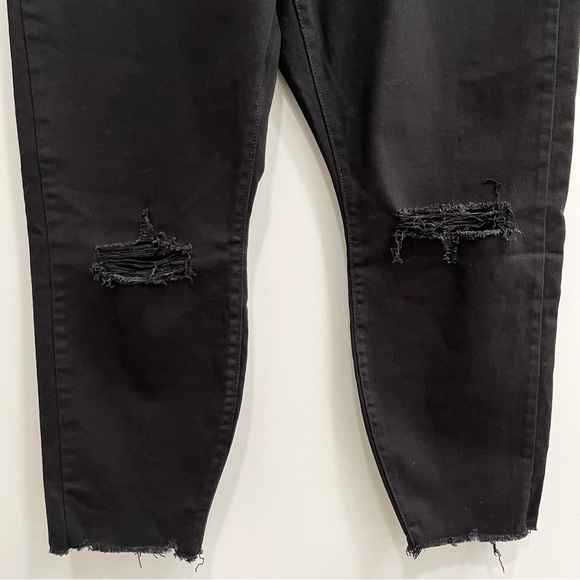 Woman’s Levi’s wedgie skinny black distressed raw hem jeans plus size 20W - Picture 5 of 10